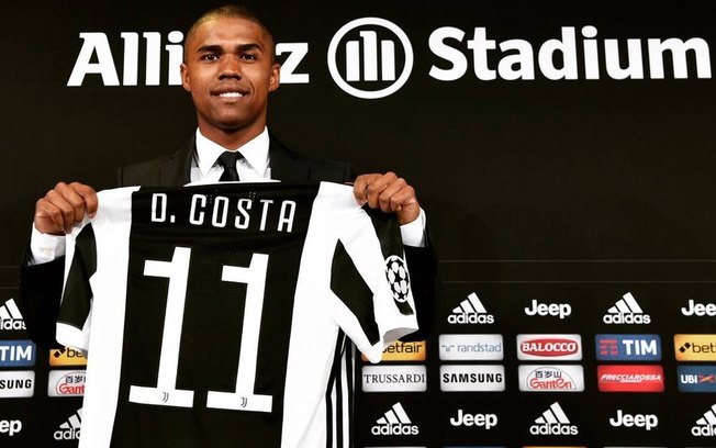 Douglas Costa é a nova aposta da Juventus