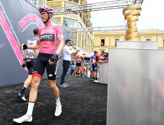 Grave acidente modifica percurso do Giro d’Italia