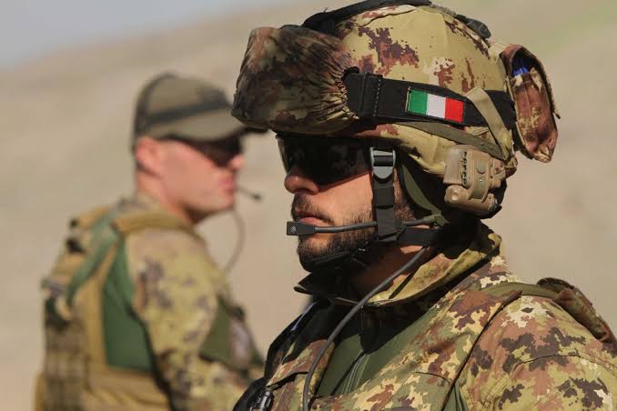 Itália conclui repatriação de todos os seus soldados do Afeganistão