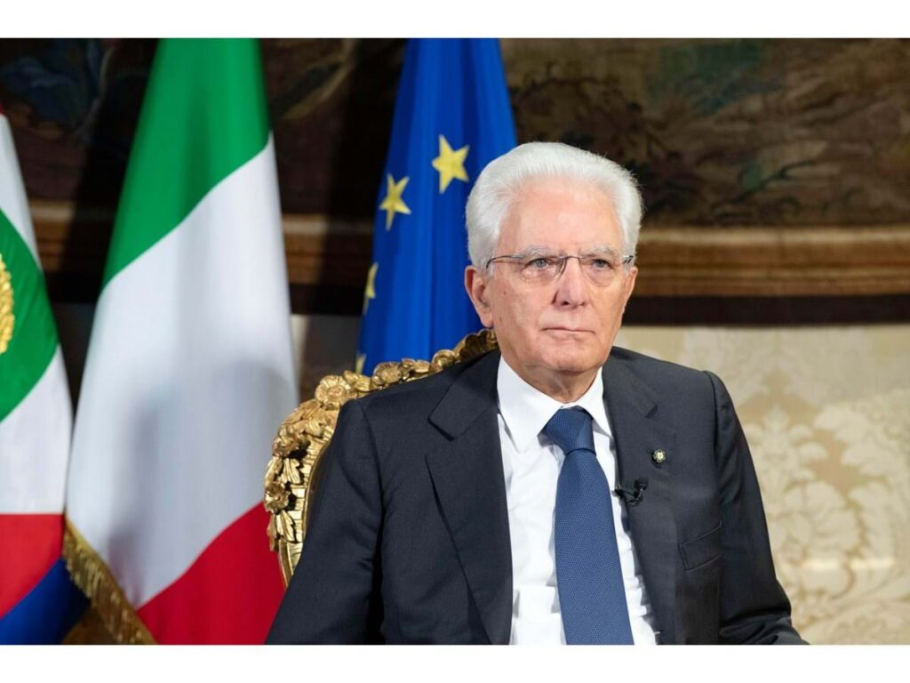 Presidente da Itália afirma que liberdade e democracia não podem ser ‘dadas como garantidas’