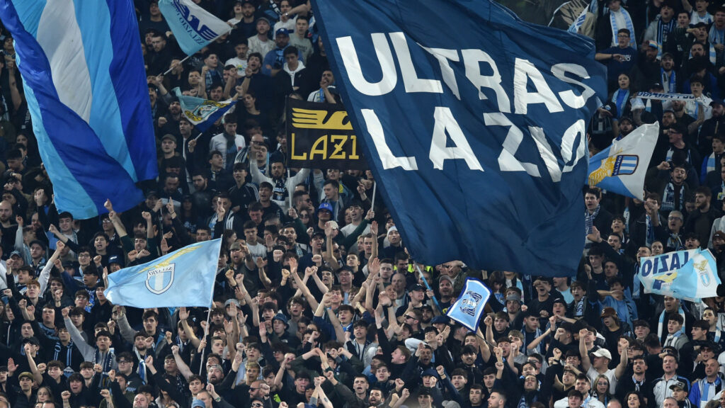 Federação Italiana de Futebol investiga cantos antissemitas entoados pelos torcedores da Lazio