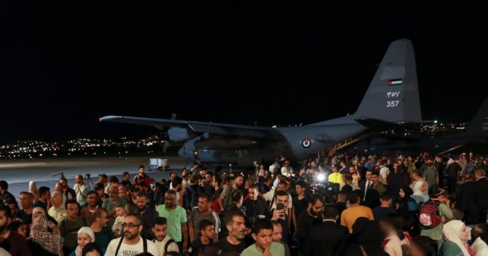 Ministério da Defesa da Itália inicia evacuação de cidadãos no Sudão