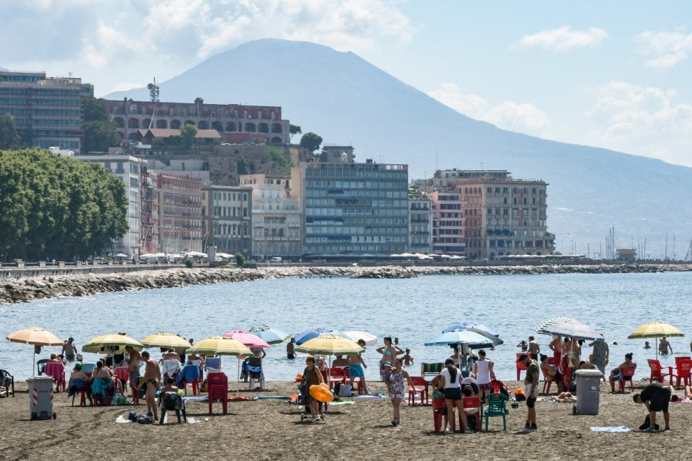 Gravações do novo filme de Sorrentino interditam praias em Nápoles