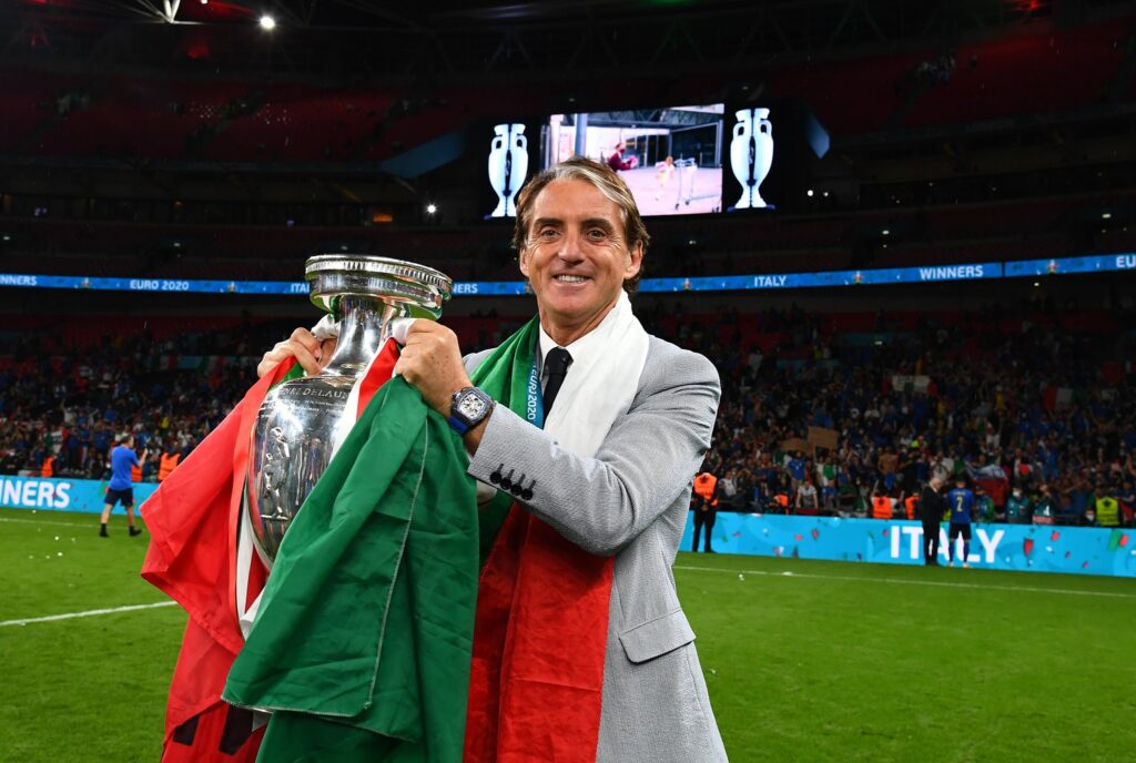 Técnico Roberto Mancini se demite do comando da seleção da Itália